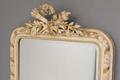 Crested Mirror