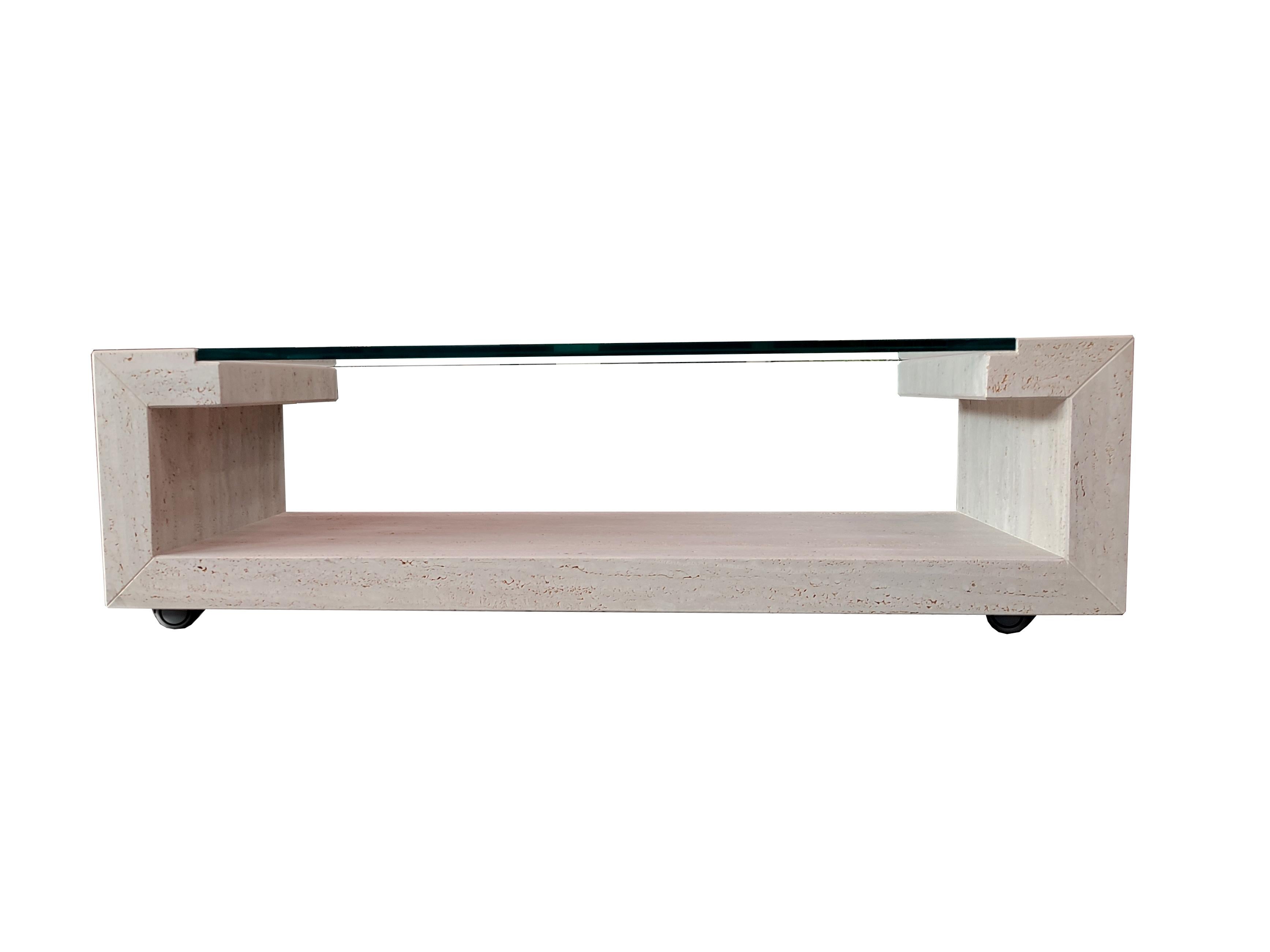 Creta Italienischer Travertin Marmor Couchtisch Joaquín Moll Meddel Meisterwerk im Angebot 1