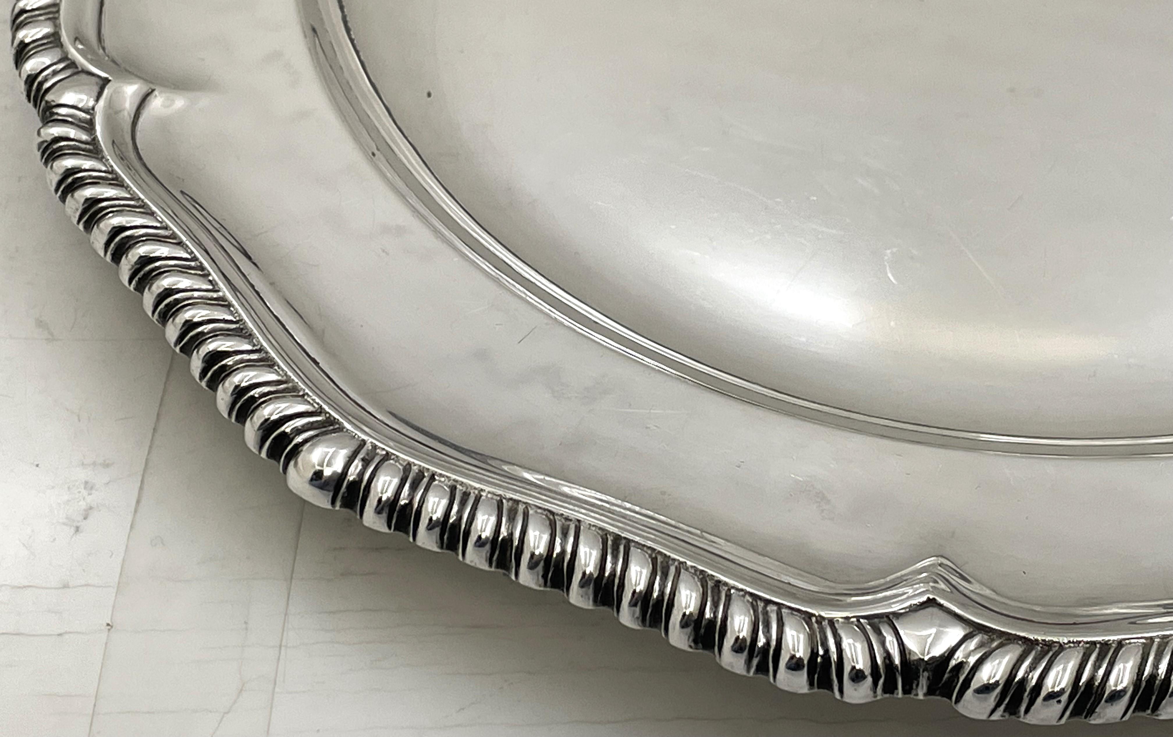 Crichton & Co. Vajilla de Plata de Ley de 14 Piezas Posavasos, Platos, Cargadores 5