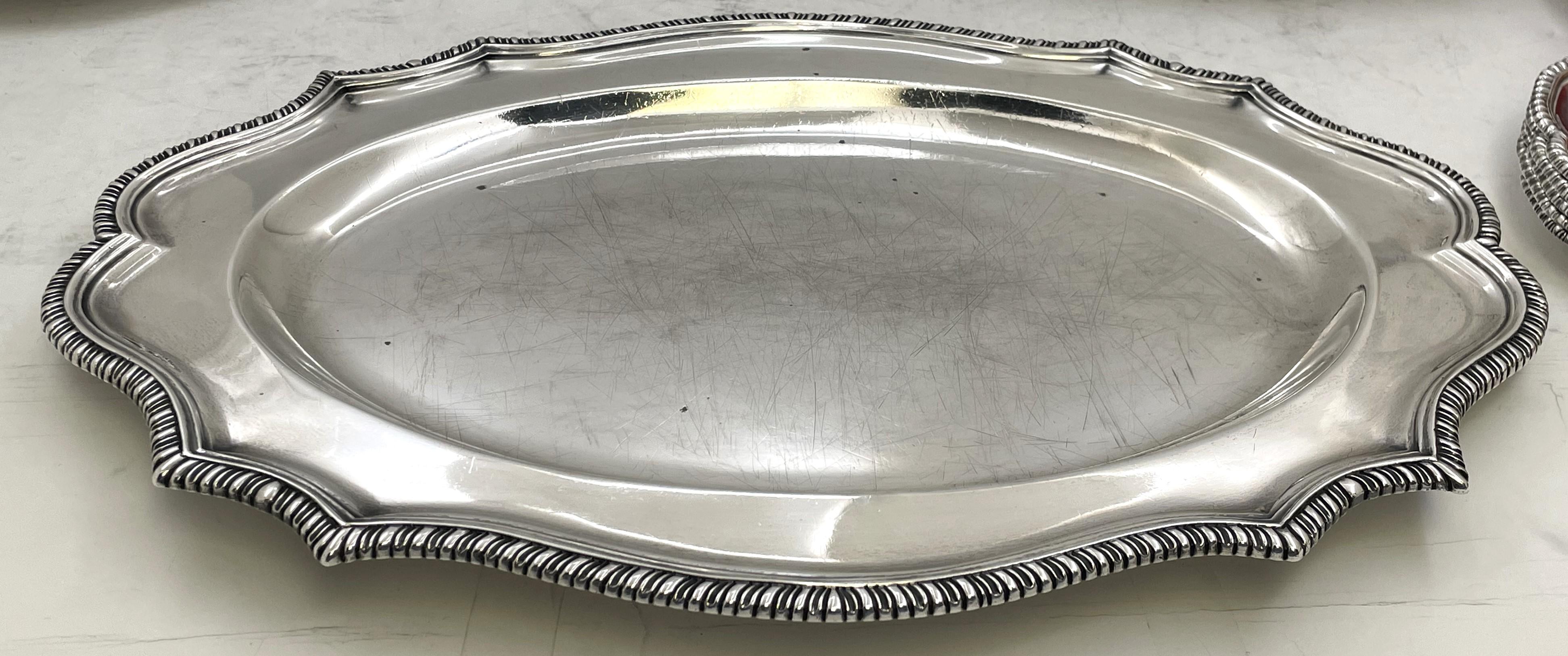 Crichton & Co. Vajilla de Plata de Ley de 14 Piezas Posavasos, Platos, Cargadores 9