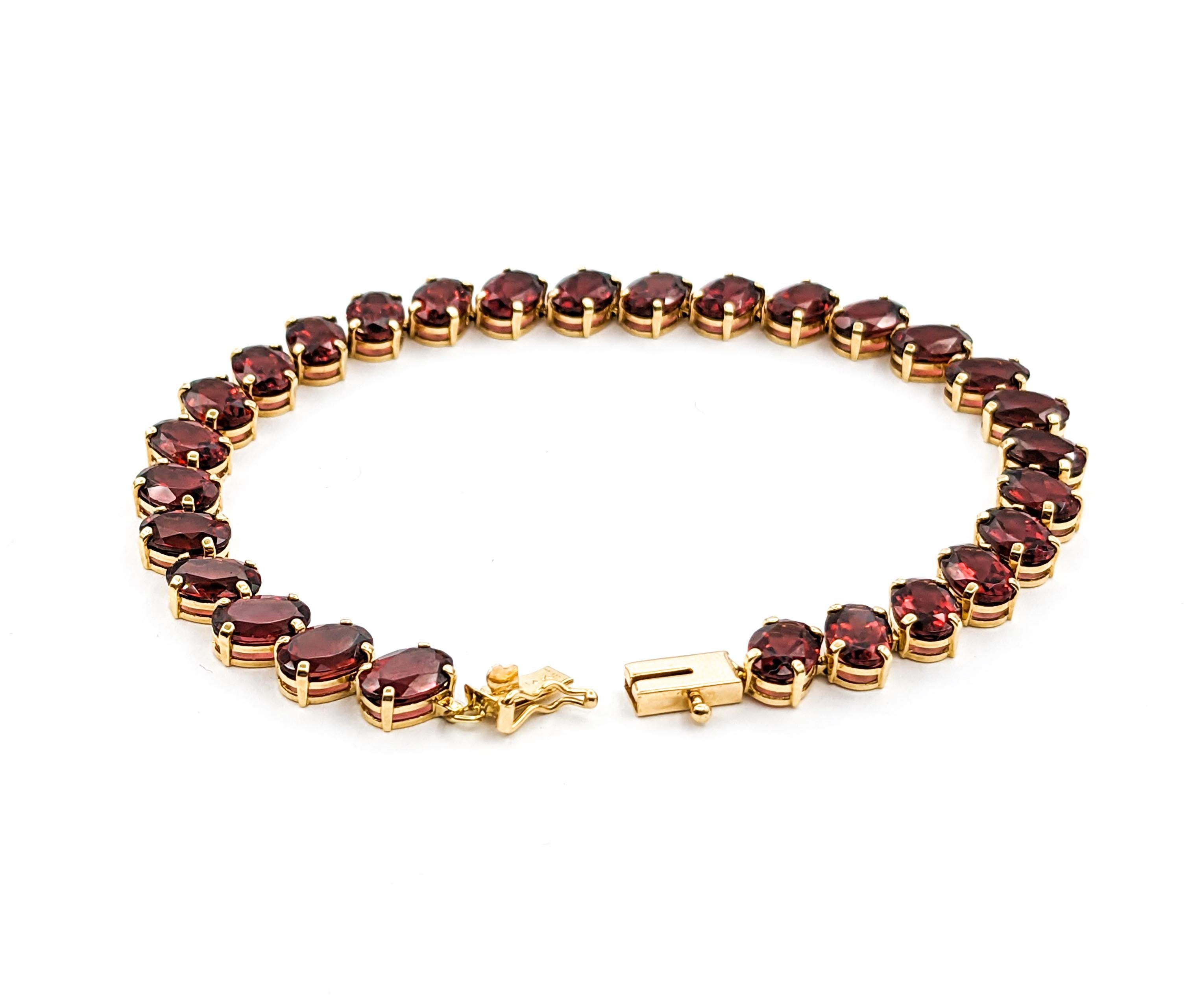 Crimson 26,6ctw Oval Granat-Tennisarmband aus Gelbgold 2