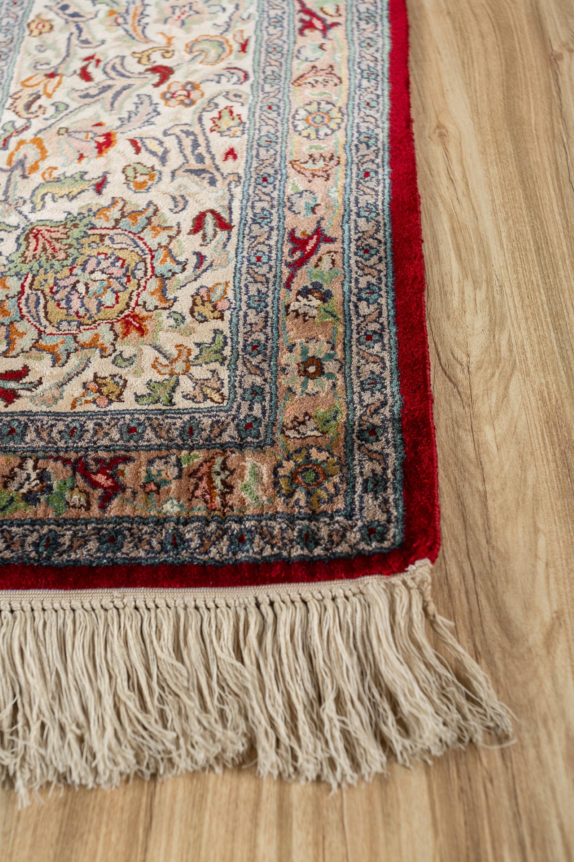 Mid-Century Modern Crimson Bouquet Ribbon Red & Linen 180x270 cm Hand Knotted Rug For Sale