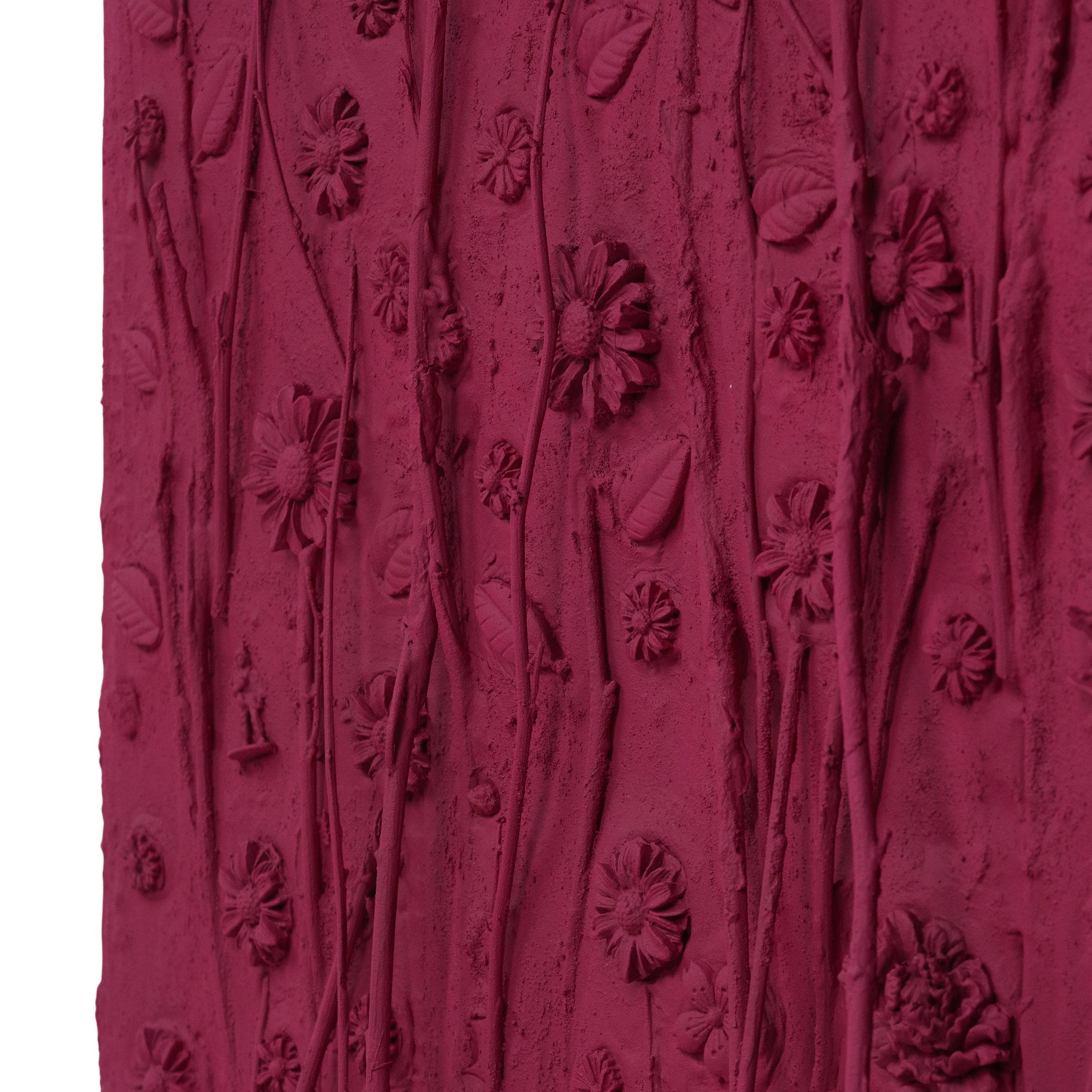 „Crimson Garden 01“ von Patrick Burns (Moderne) im Angebot