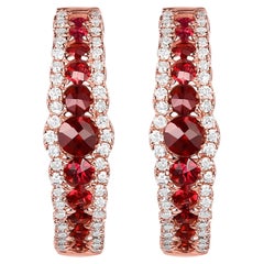 Crimson Radiance 14KT Gold Granat und Diamant Huggie Ohrringe