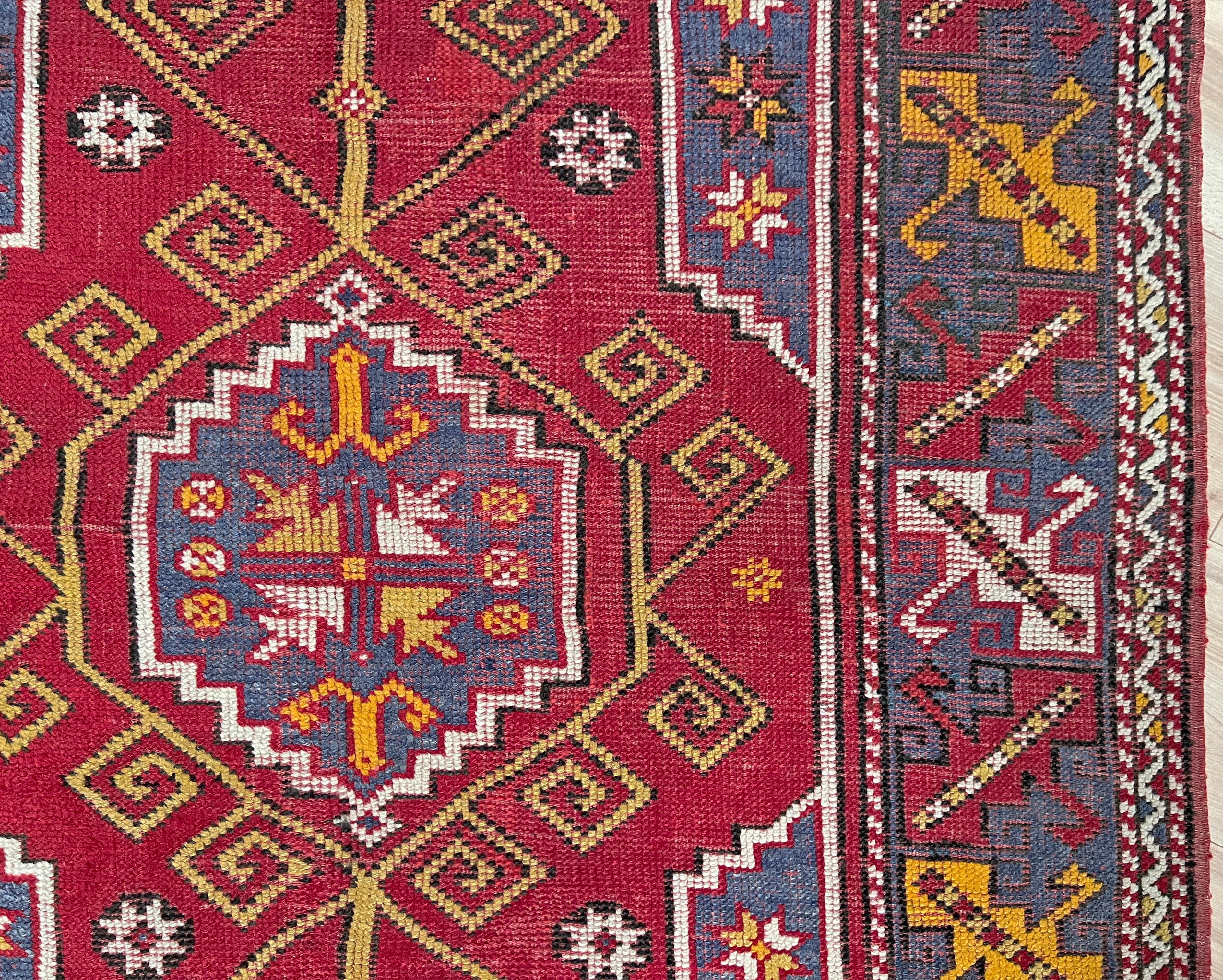 Crimson Red Canakkale • Handmade Vintage Turkish Rug (4'x6') • 1940s Anatolia For Sale 5