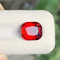 Pietra preziosa in granato rodolite taglio a cuscino, di colore rosso cremisi, per anello e ciondolo