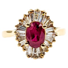 Ballerina-Ring mit Crimson Rubin & Baguette-Diamant