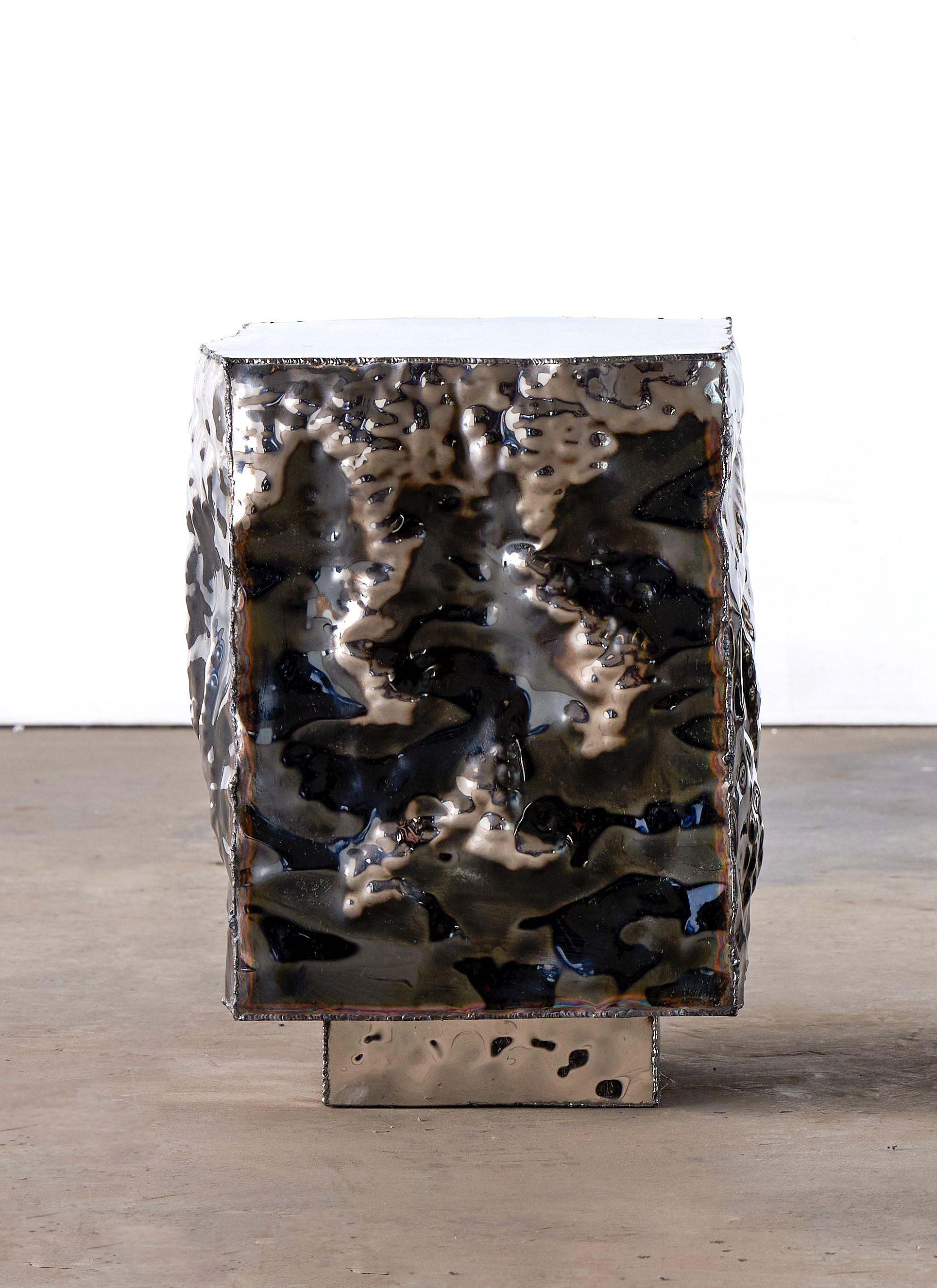 Crinkle side table I by Michael Gittings Studio
One of a kind
Dimensions: D 30 x W 30 x H 49 cm
Materials: Mirror-polished stainless steel

Michael Gittings
Melbourne-based designer Michael Gittings aims to Challenge pre-conceptions around