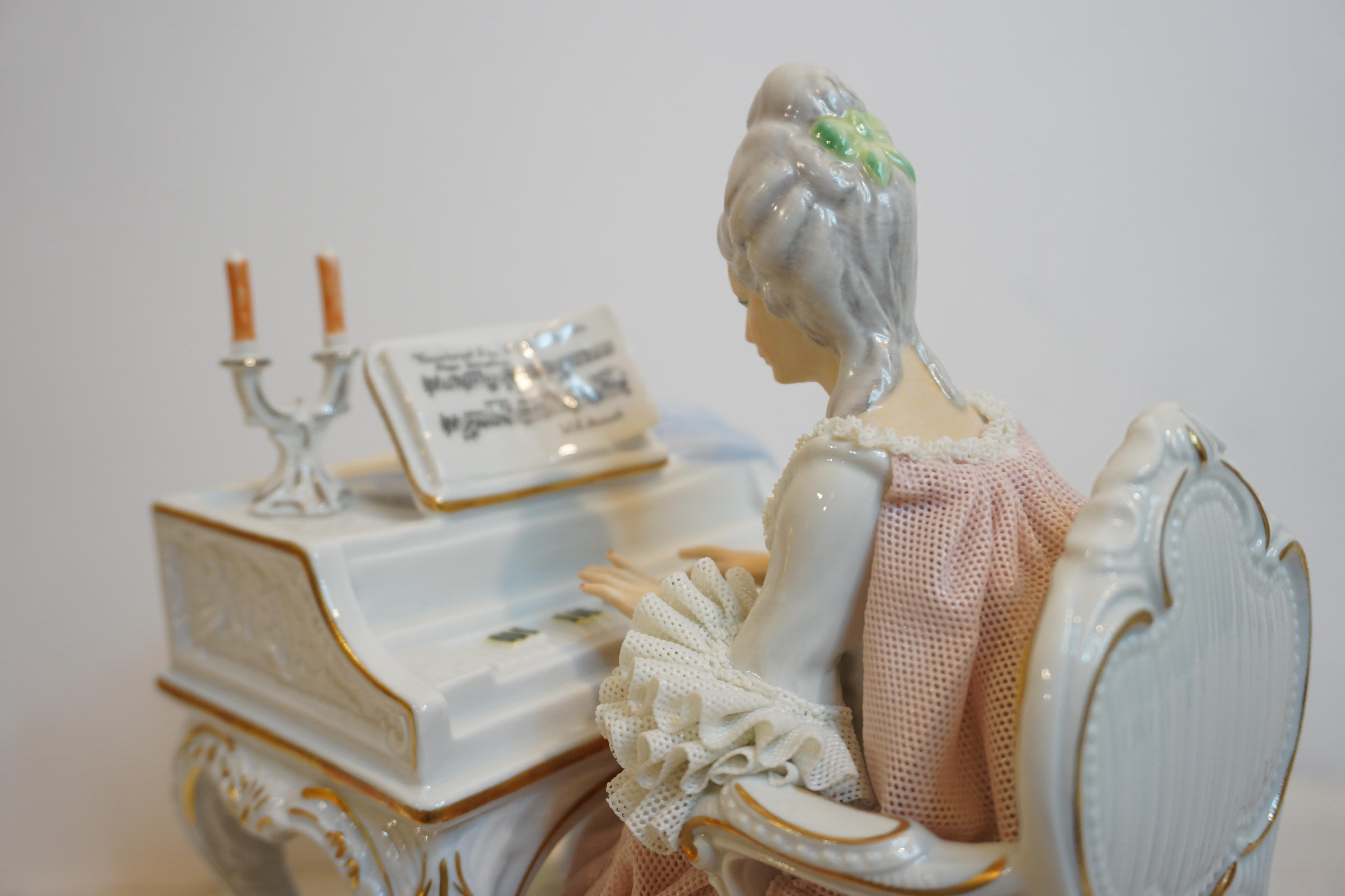Crinoline Lace Helena Wolfson Dresden Figurine Playing Piano by Candlelight In Good Condition For Sale In Boston, MA