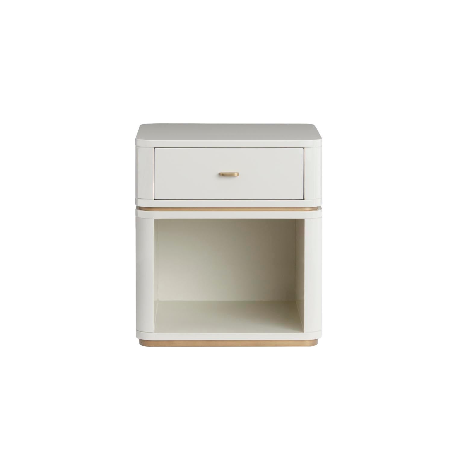 Robust and at the same time very elegant, the Cris bedside table is suitable for bedrooms with classic or contemporary style.‎ Cris, equipped with drawer and open unit, is made of lacquered wood, with details in metal, brass or stainless