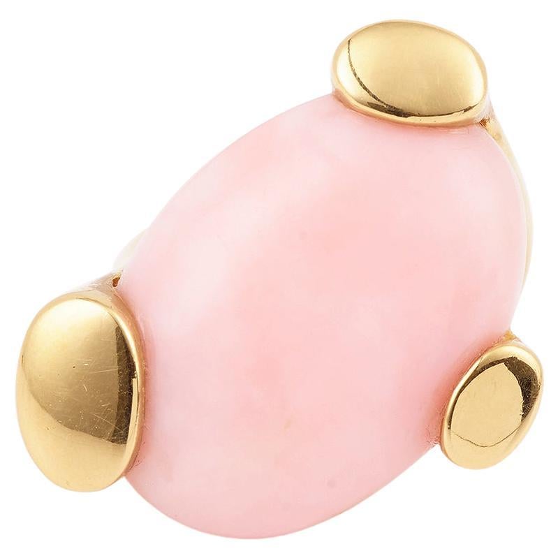 Criso Pink Opal Cabochon 18 Carats Yellow Gold Ring