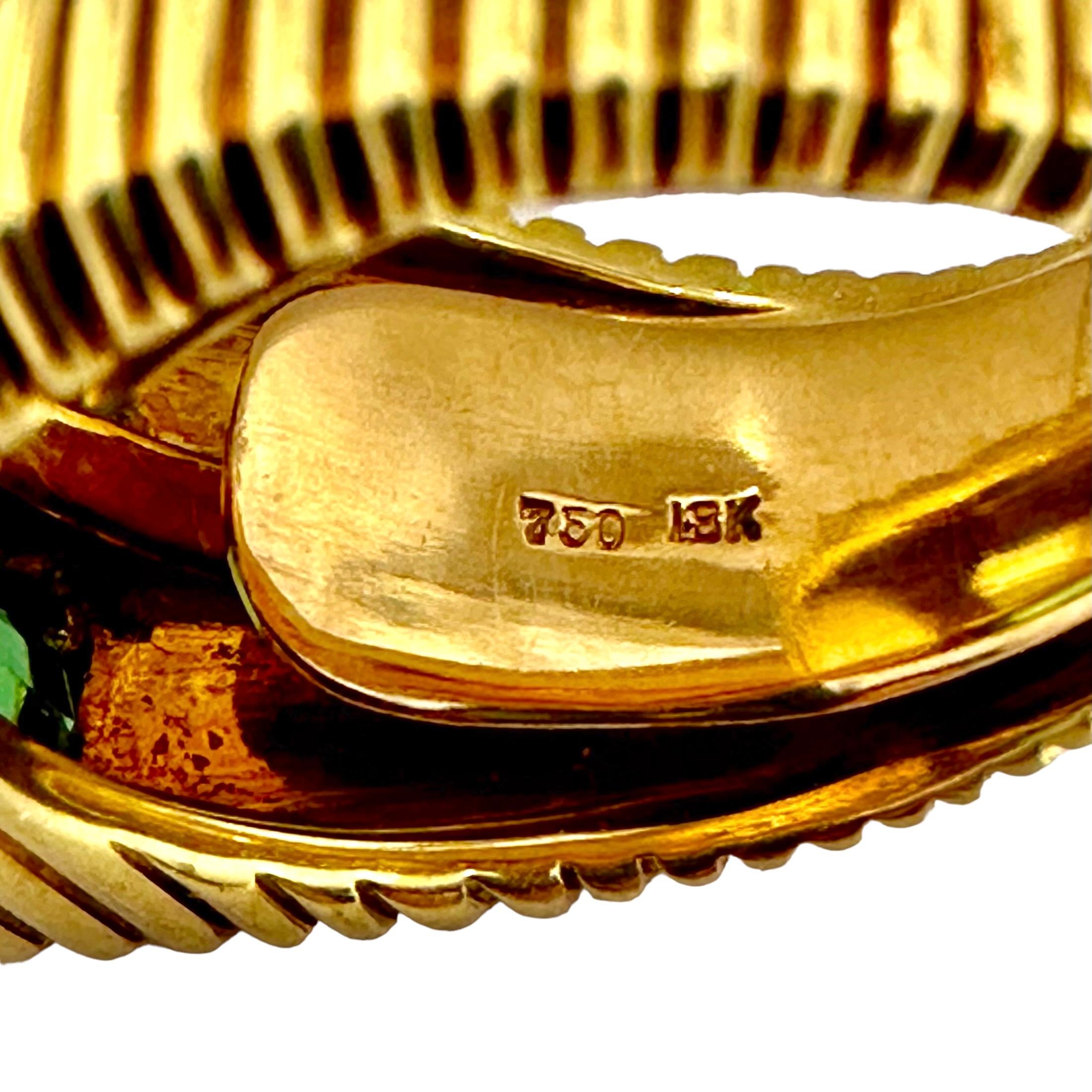 Crisp 18K Yellow Gold Fluted and Stacked Green & Golden Tourmaline Ring For Sale 1