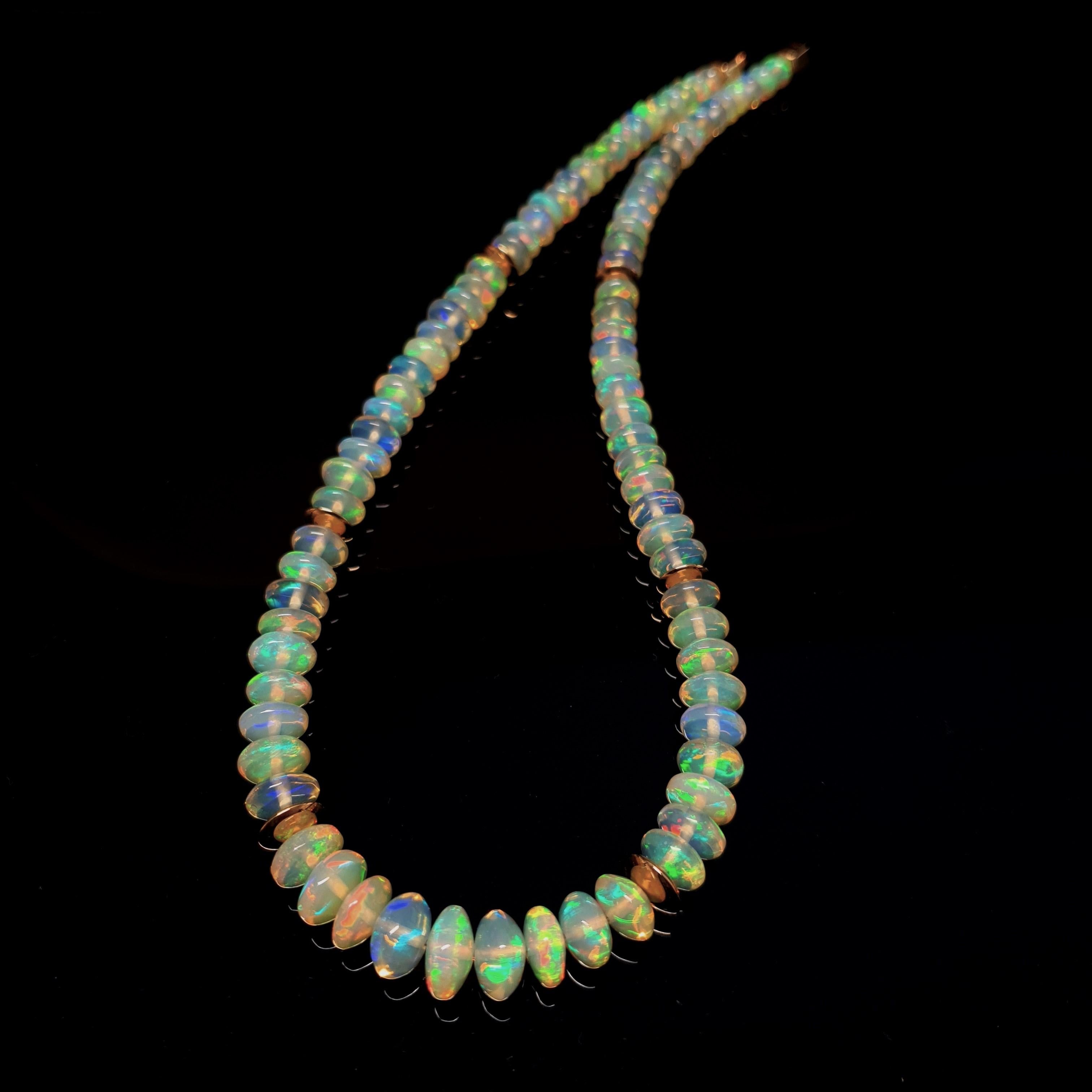 Crispy Sparkling Opal Necklace with 18 Carat Rose Gold For Sale 1