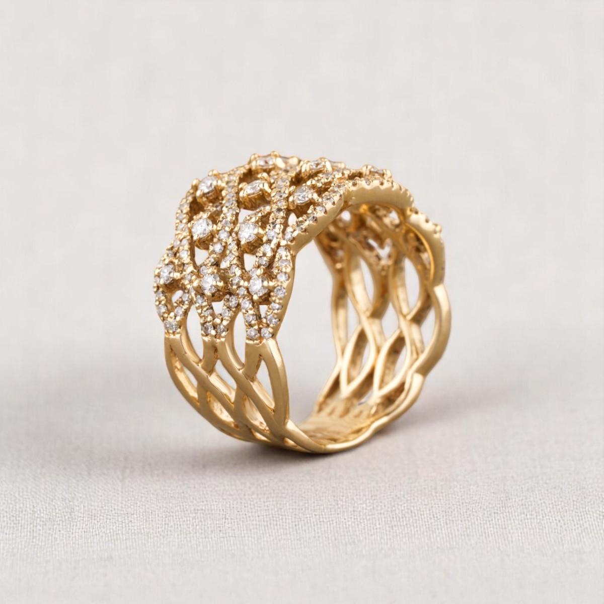 Women's Criss Cross Diamond Ring in 14K Solid Gold (Certified) For Sale