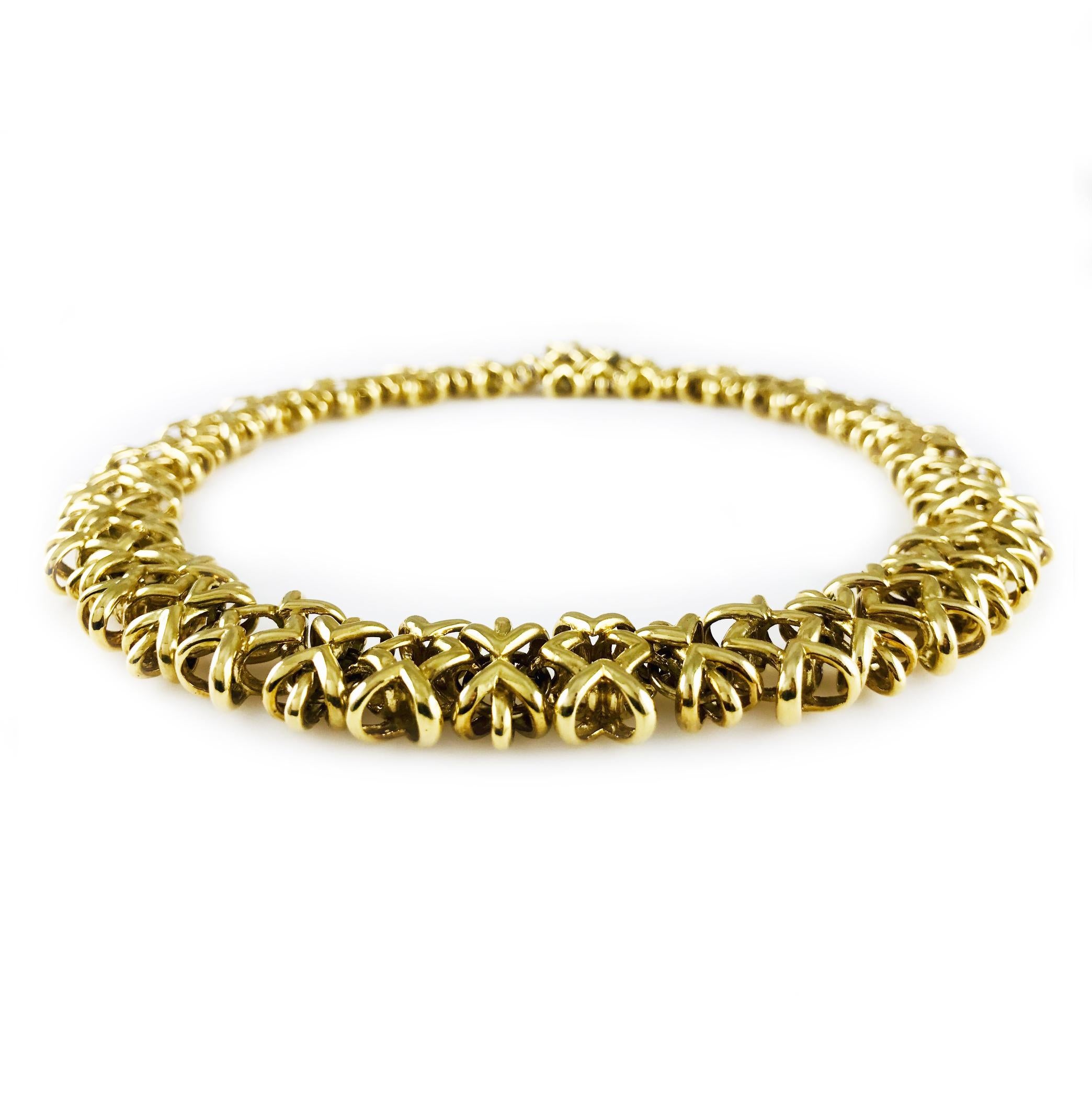 Artisan Collier croisé en or jaune 18k en vente
