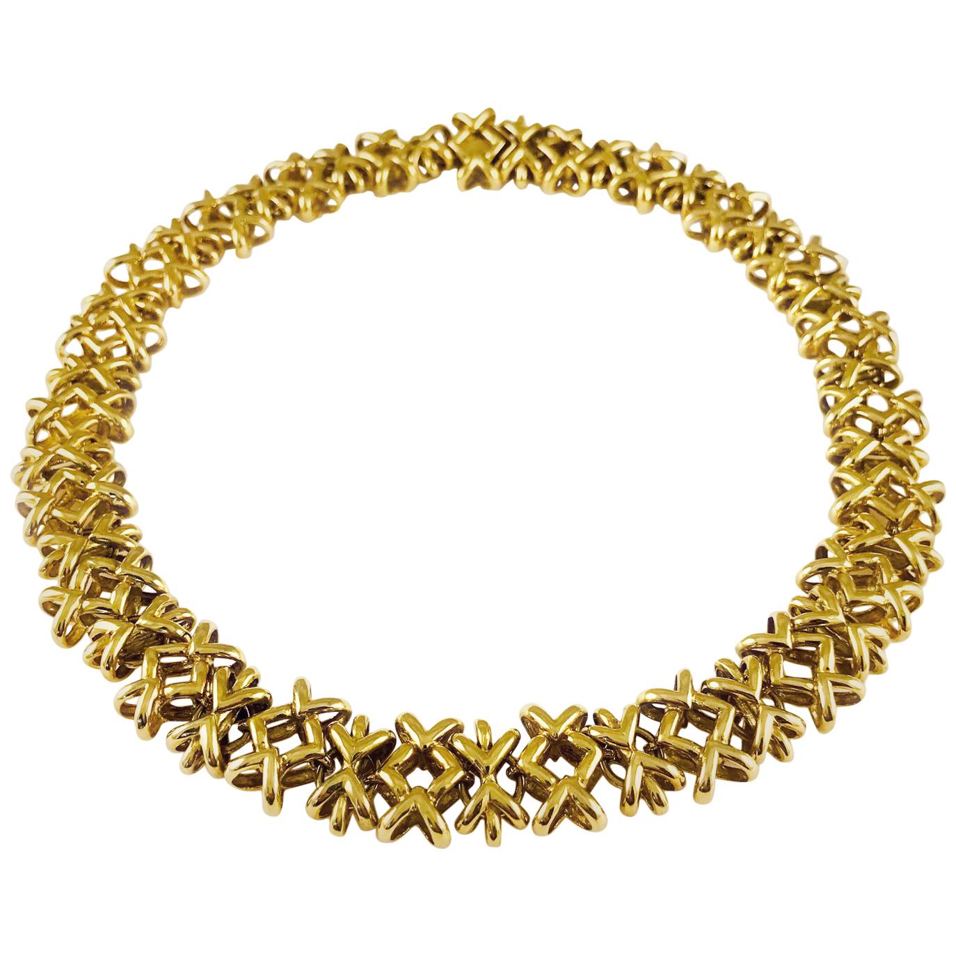 Collier croisé en or jaune 18k en vente