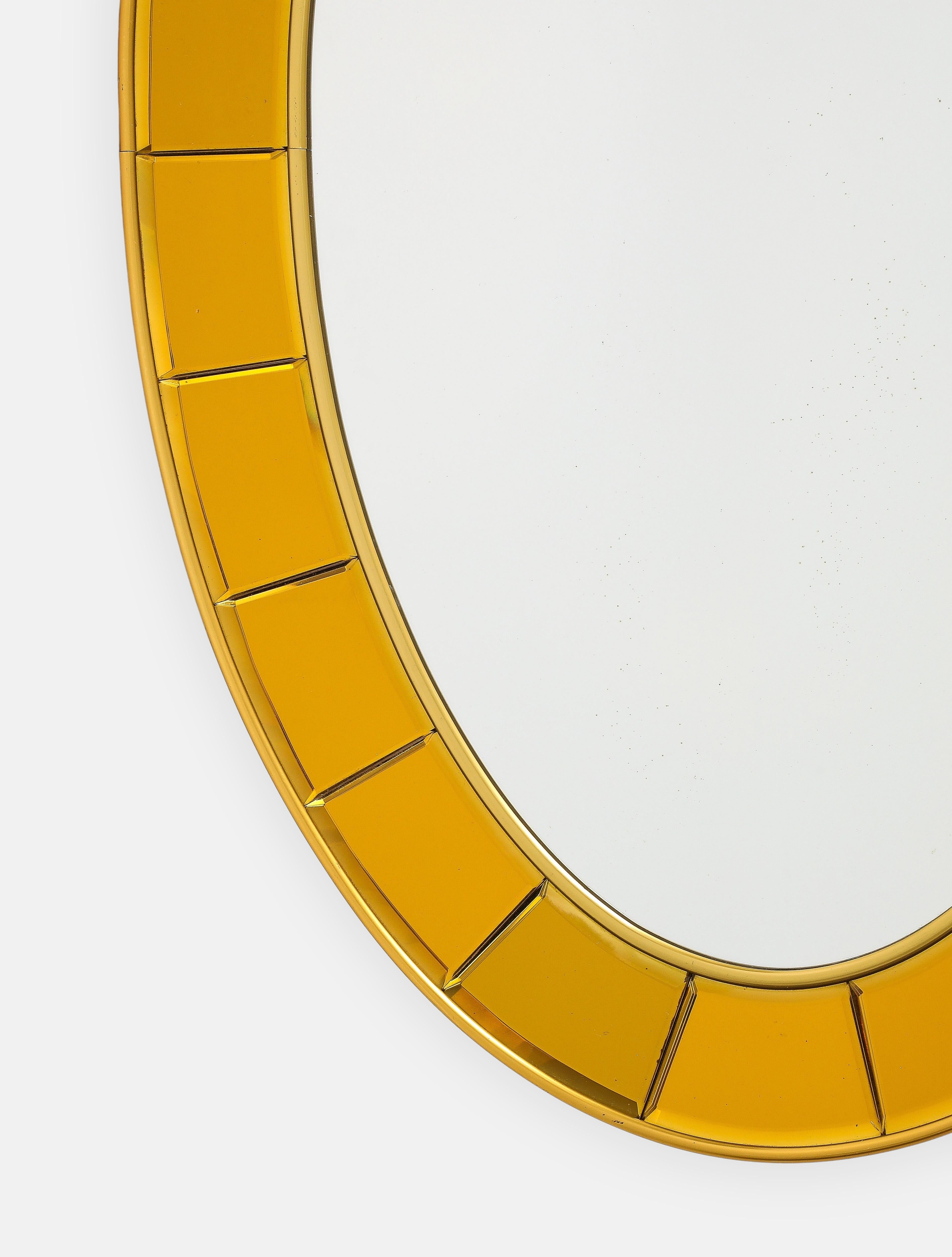 Cristal Arte Miroir ovale en verre biseauté doré taillé à la main Modèle 2727, années 1950 en vente 2