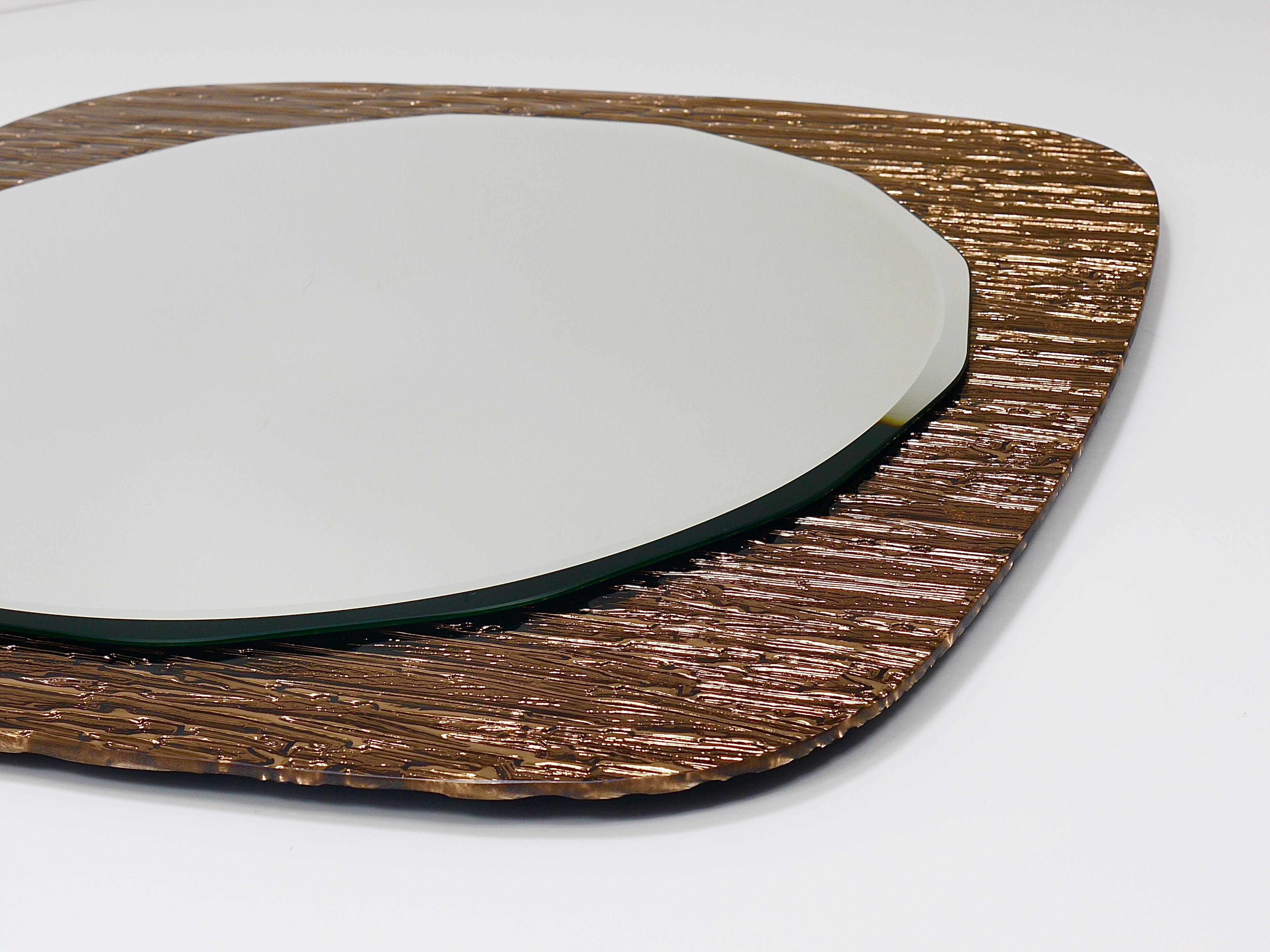 Cristal Arte Bronze Gold Scalloped Textured Midcentury Wall Mirror, Italy, 1960s For Sale 10