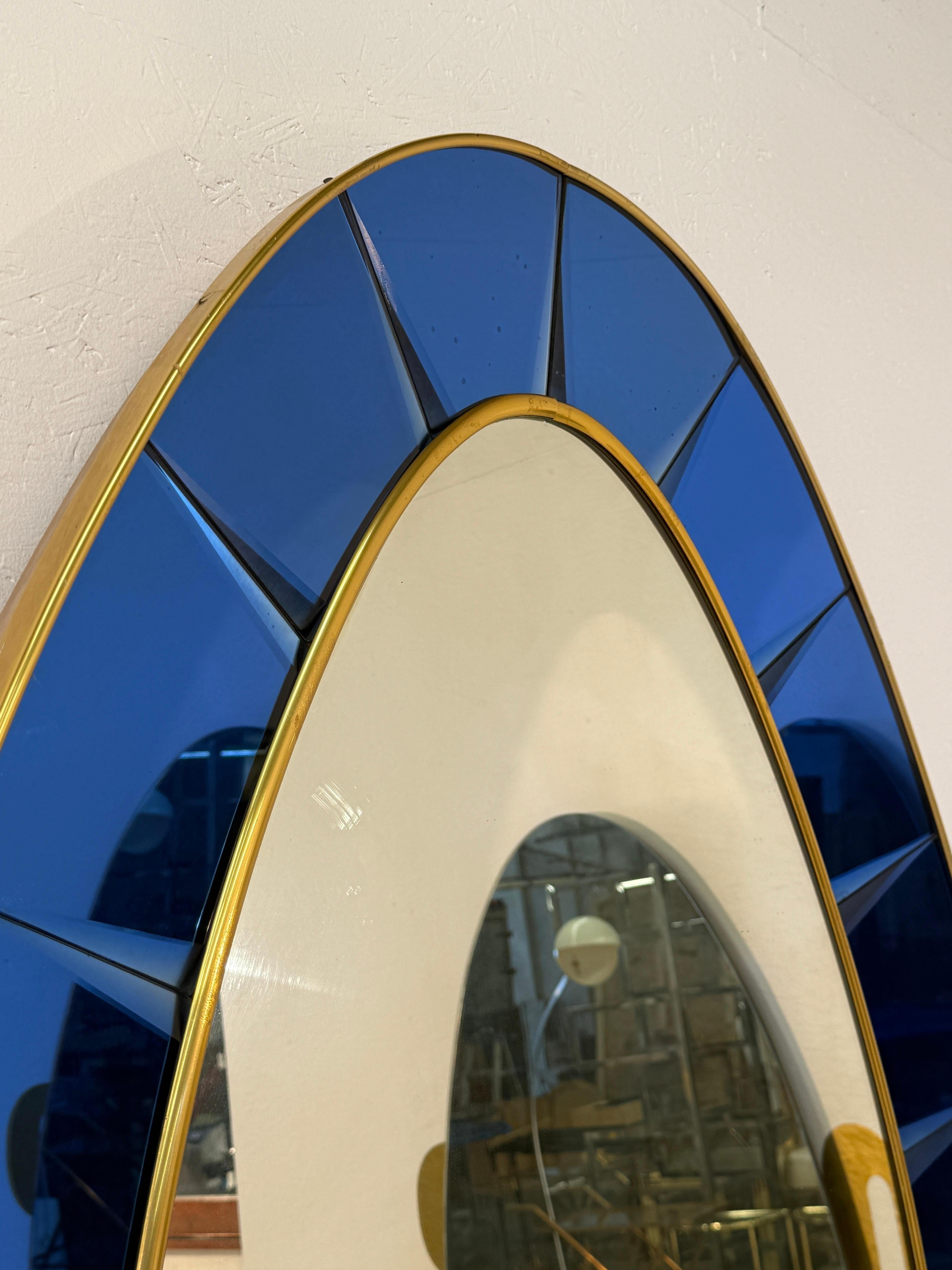 Cristal Arte Oval Floor Mirror With Shelf, Italy 1960 For Sale 3