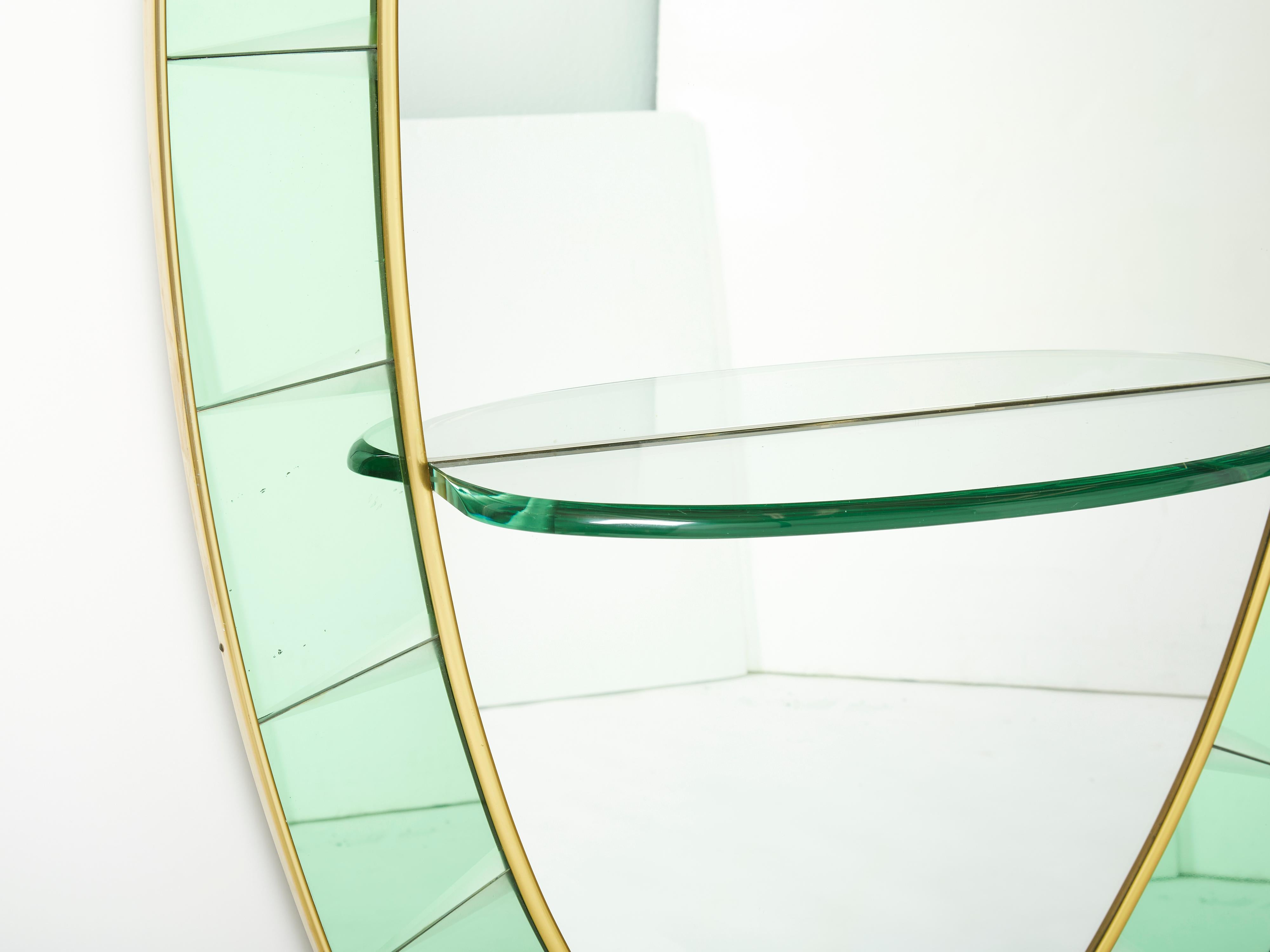 Ovaler Cristal Arte-Spiegel aus italienischem Messing mit grünem Kristall 1950er Jahre im Angebot 1