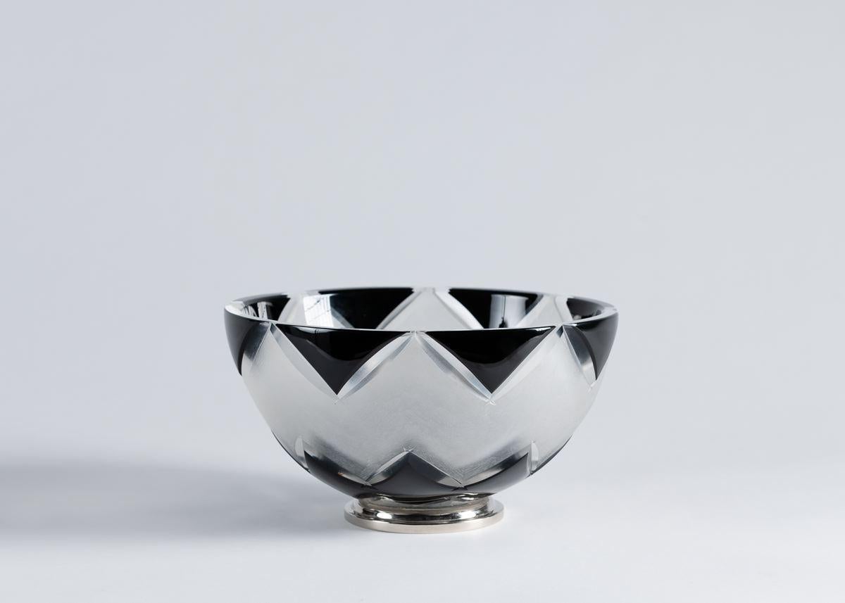 Cristal Benito, „Basile“, Schale aus handgeschliffenem Kristall, Frankreich, 2018 (Handgeschnitzt) im Angebot