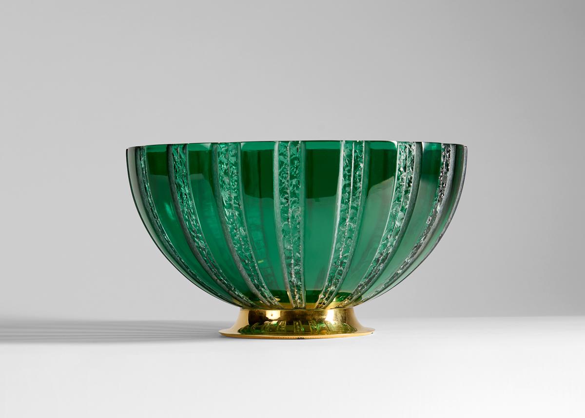 Hand-Carved Cristal Benito, Chips Green Bowl, Handcut Crystal Dish, France, 2023 For Sale