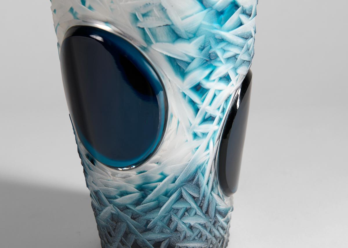 Cristal Benito, vase en cristal taillé à la main, France, 2023 Excellent état - En vente à New York, NY