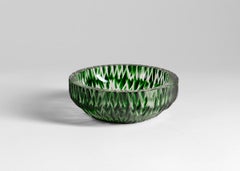 Cristal Benito, Aschenbecher aus handgeschliffenem grünem Kristall, Frankreich, 2023