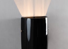 Cristal Benito, „Obsidian“, handgeschnittener Obsidian-Wandleuchter aus Stein, Frankreich, 2018