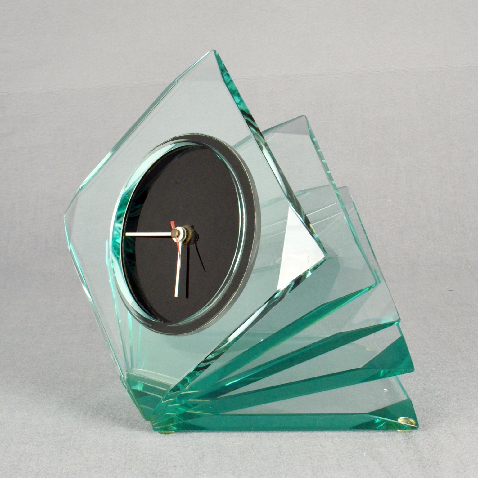 Mid-Century Modern Cristal Glass Clock attributed to Fontana Arte, Italy 1970's For Sale