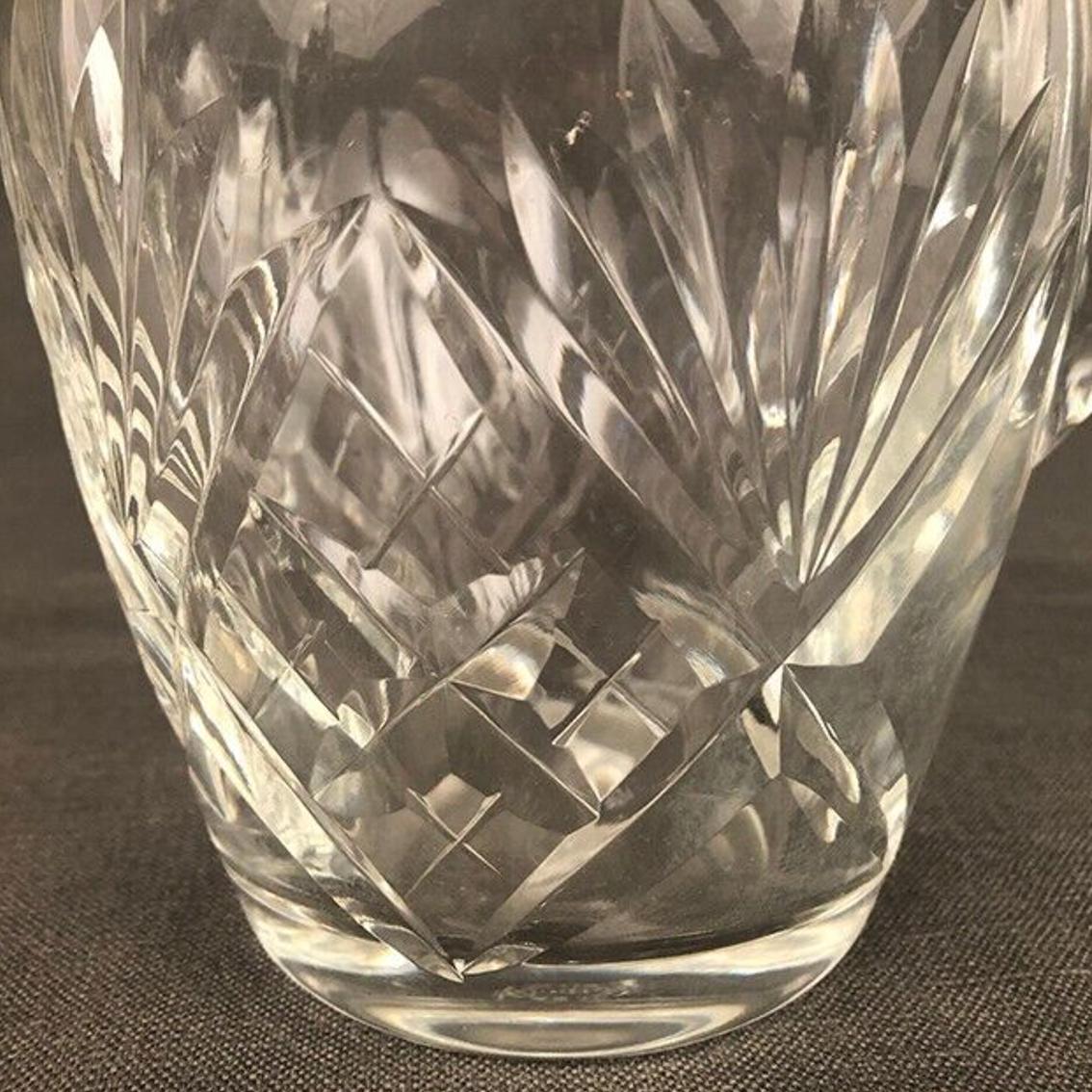 Cristal Saint-Louis modèle Chantilly, broc et huit verres à eau For Sale 3