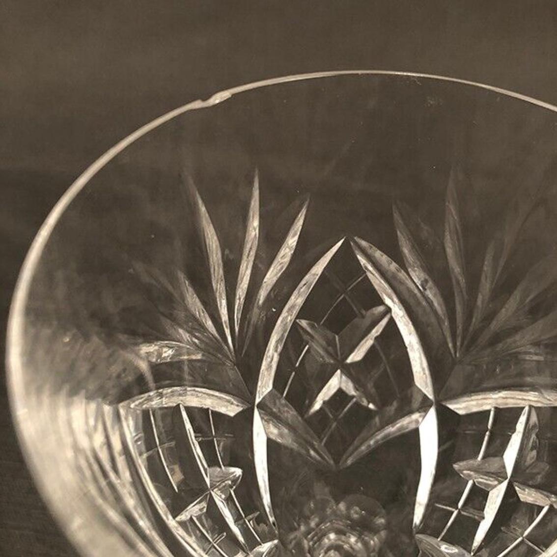 Cristal Saint-Louis modèle Chantilly, broc et huit verres à eau For Sale 1