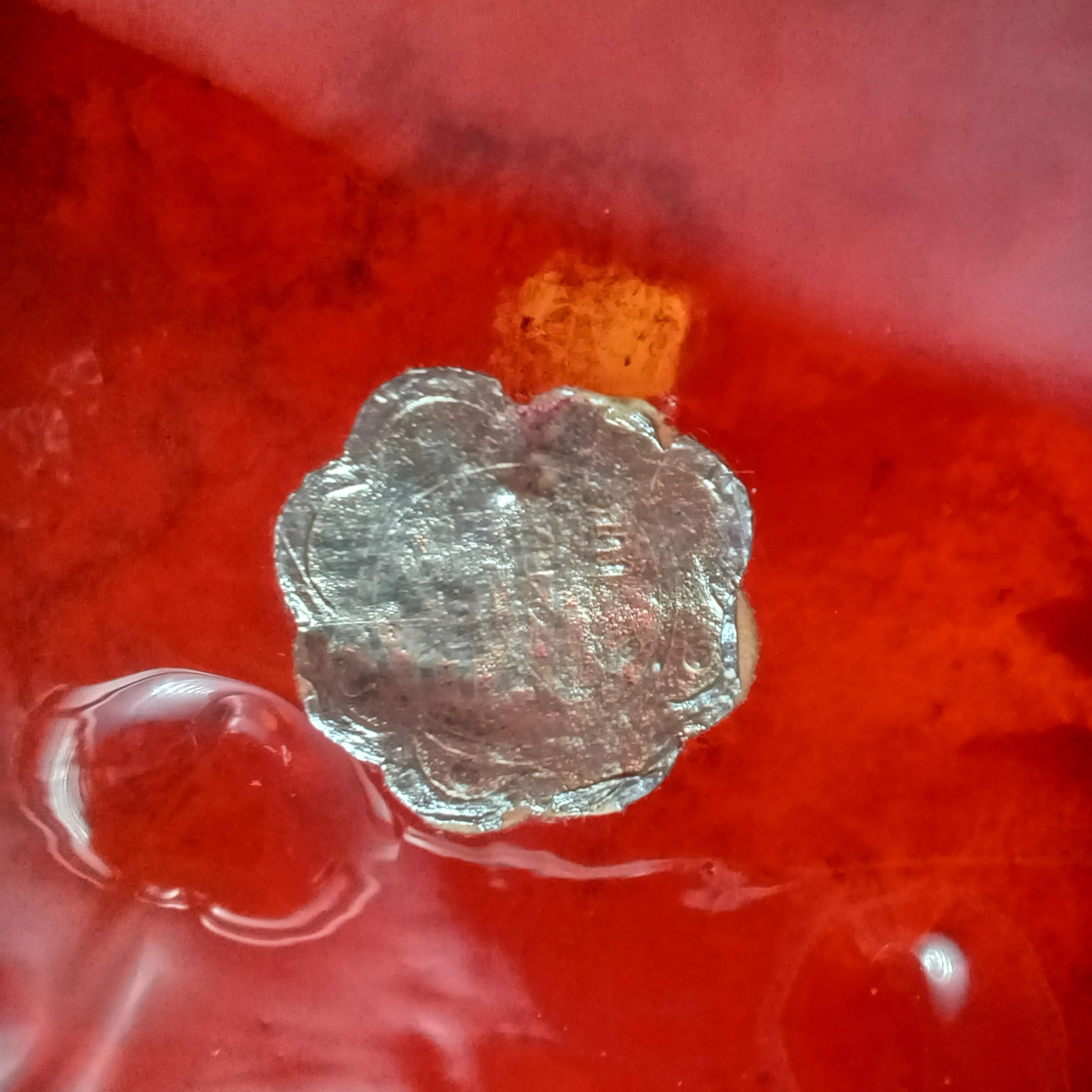 Cristalleria Artistica Toscana / Alrose Empoli Jarrón de cristal rojo y blanco Italiano en venta