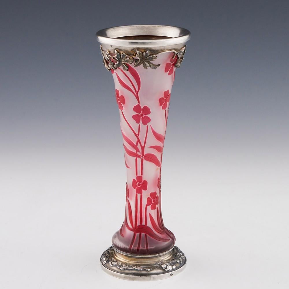 Art nouveau Vase Cristallerie de Pantin camée à l'acide ancien avec montures en argent, vers 1890 en vente