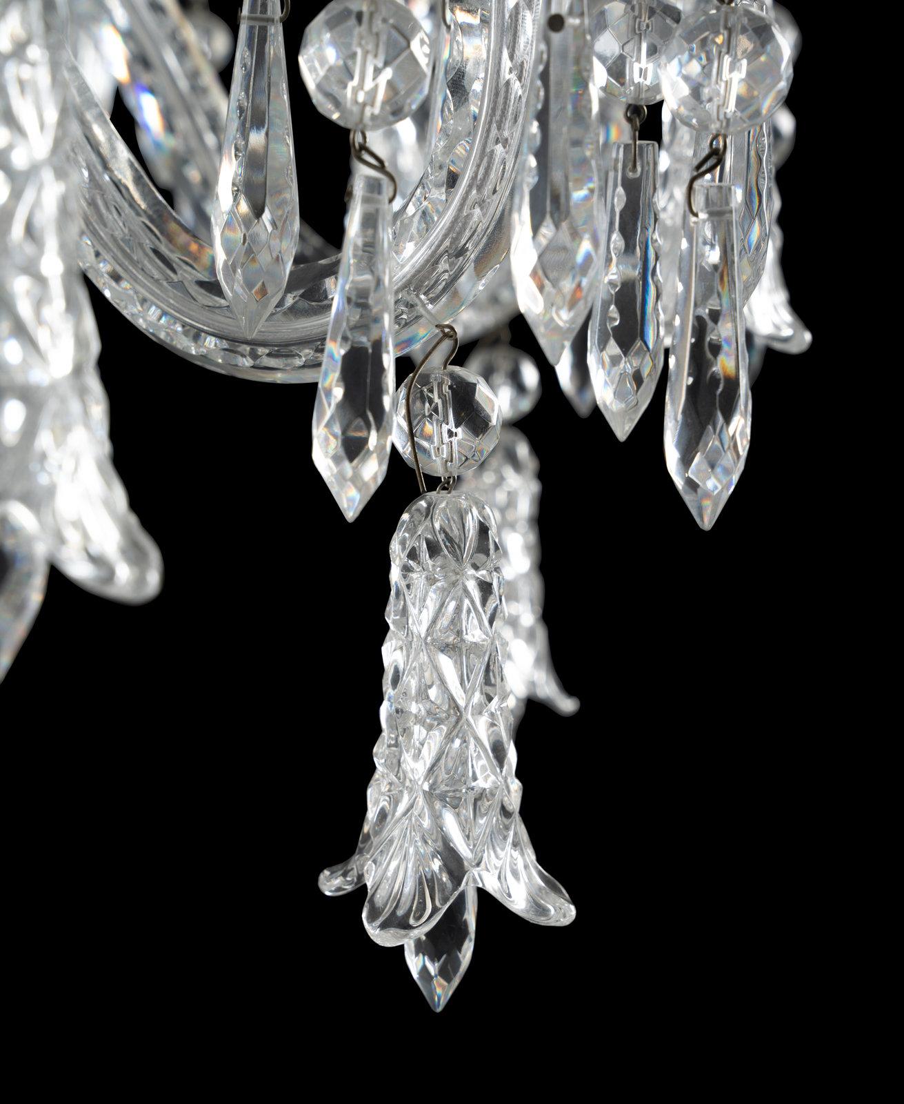 Cristalleries De Baccarat, eine große französische Tsarine- Fackel aus geschliffenem Kristall (20. Jahrhundert) im Angebot