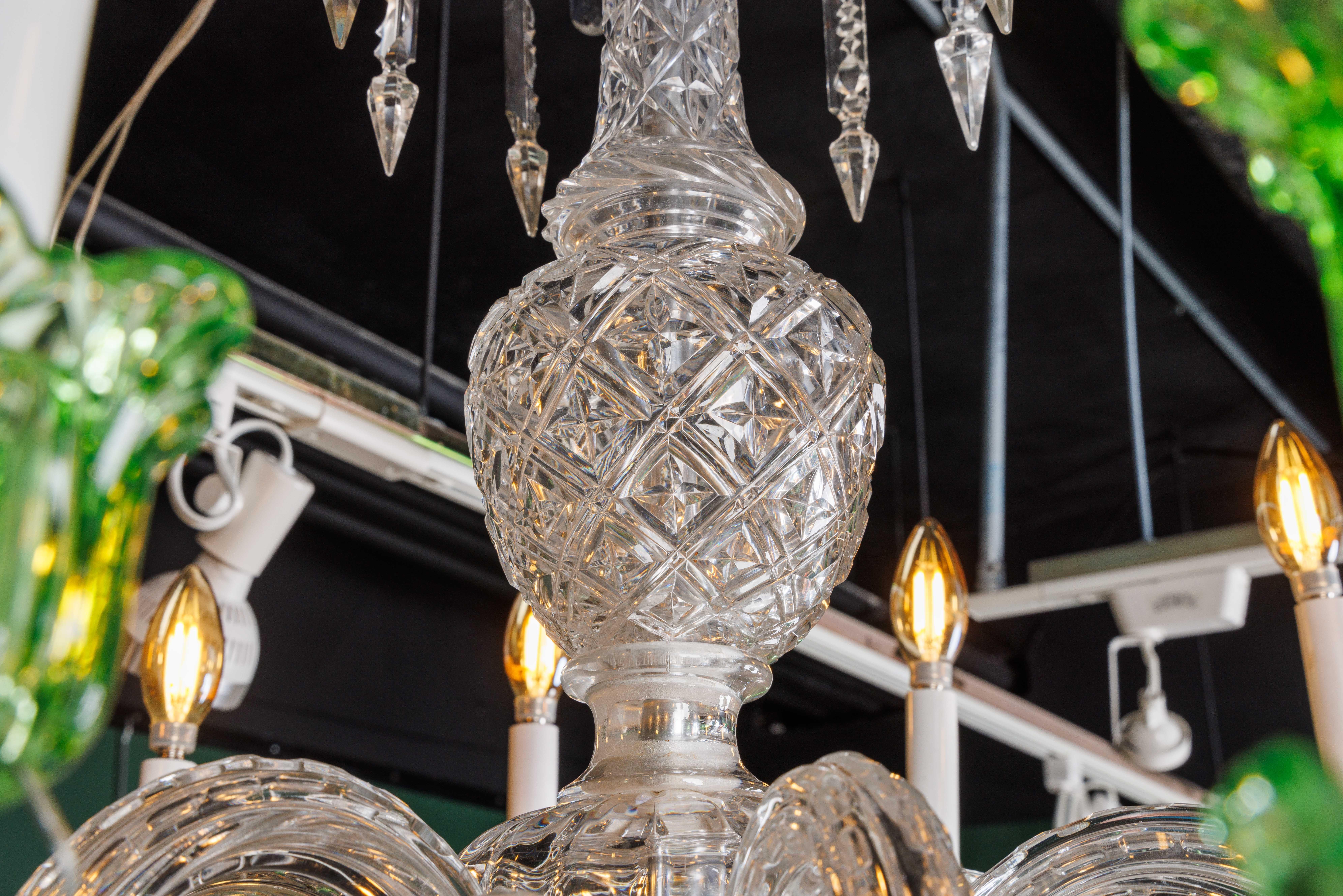 Cristalleries De Baccarat, a Large French Green and Clear Cut-Crystal Chandelier For Sale 1