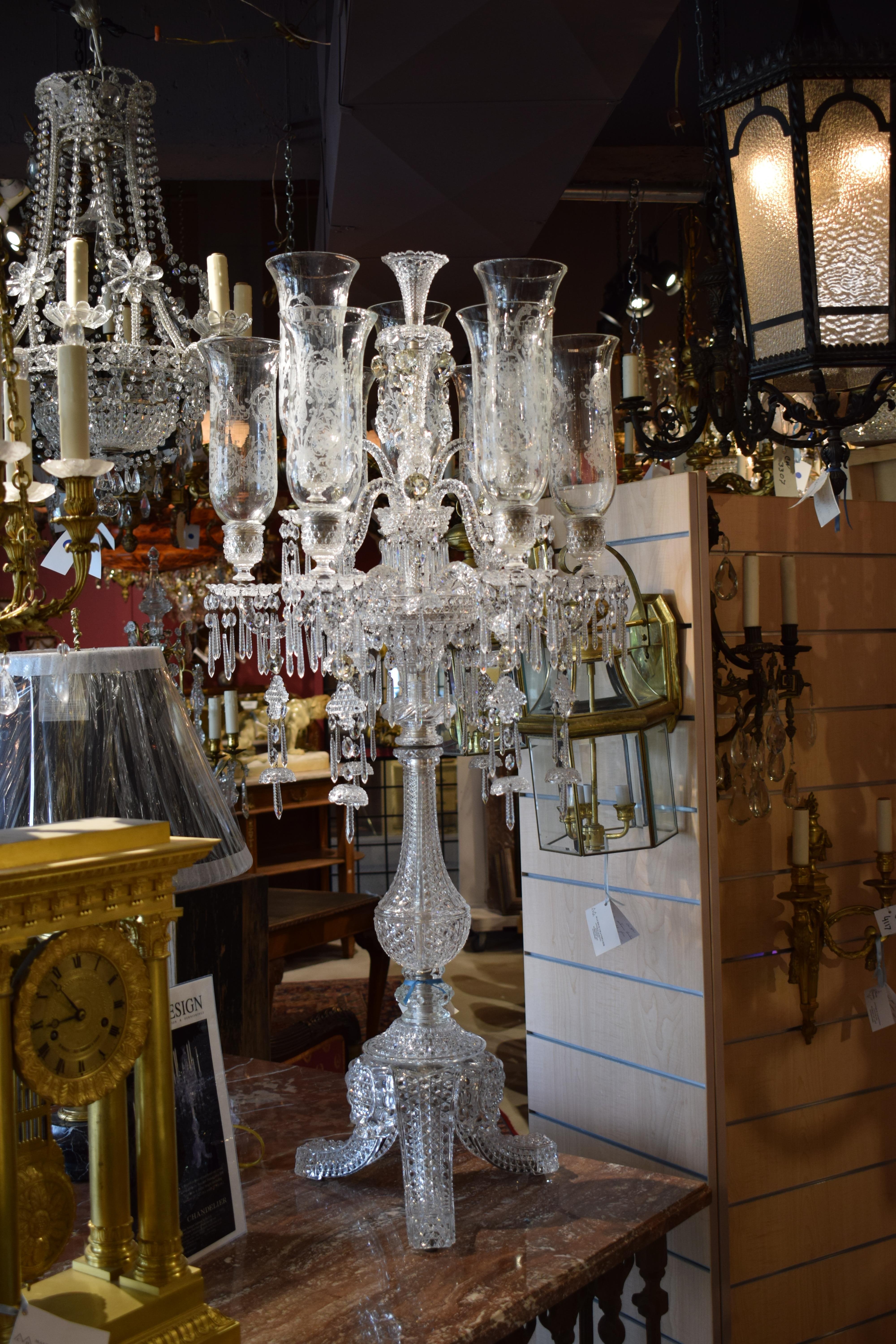 Cristalleries de Baccarat. Une paire de magnifiques candélabres en cristal.  vers 1880 en vente 4