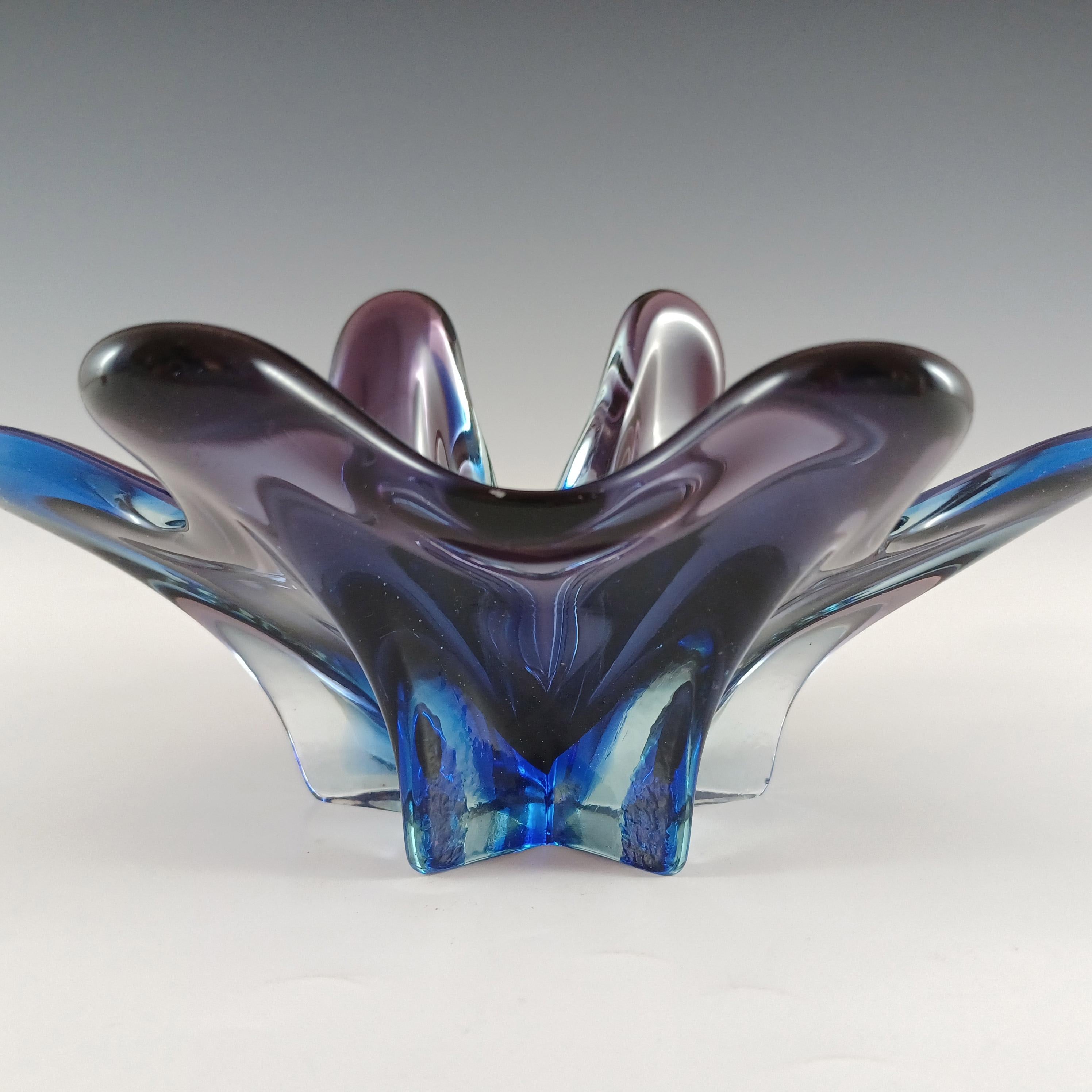 Mid-Century Modern Cristallo Venezia CCC Murano Purple & Blue Sommerso Glass Bowl (bol en verre violet et bleu) en vente