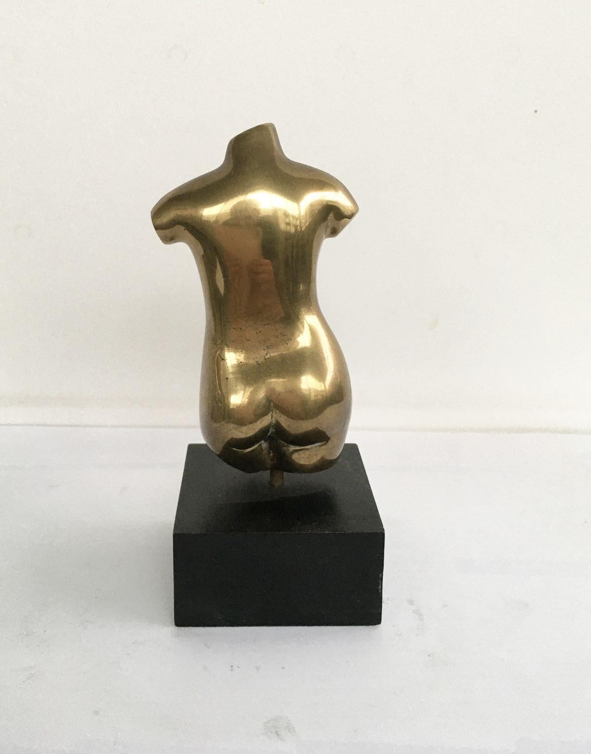 Italia 1980 Escultura abstracta de bronce de Cristiana Isoleri título Reperto en venta 7