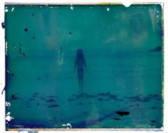 Horizonte - Contemporary, Polaroid, Photograph, Childhood, abstract