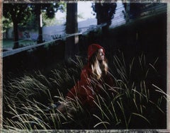 Lucia im Alter von 13 Jahren – Zeitgenössisch, Polaroid, Fotografie, Jugend, 21. Jahrhundert, Farbe