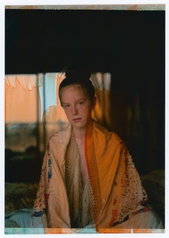 Lucia à quatorze ans - Contemporain, Polaroïd, Photographie
