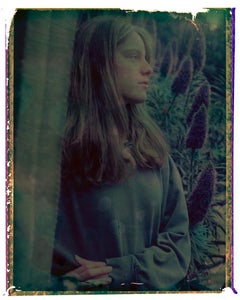 Lucia mit sechzehn (Ein Riss im Spiegel)  - Contemporary, Polaroid, Kindheit