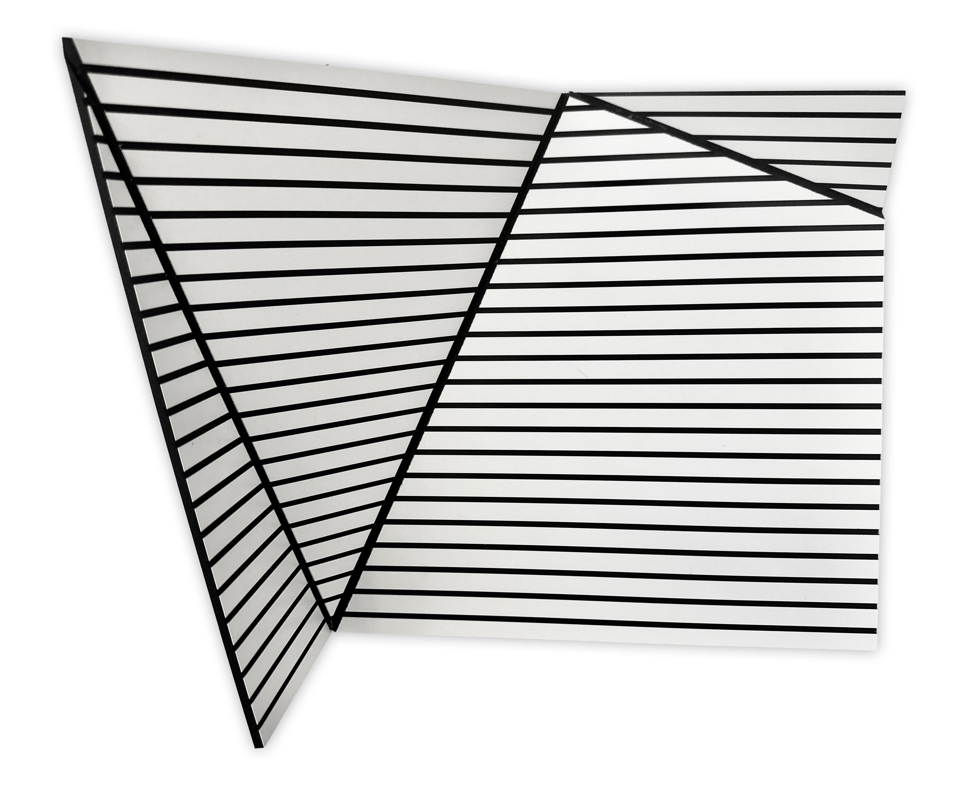 Cristina Ghetti is a leading voice in contemporary Post-Medial Geometry, whose work bridges the gap between digital precision and traditional painting. Born in Argentina and based in Spain.

Ghetti’s practice is rooted in the legacies of Op Art,