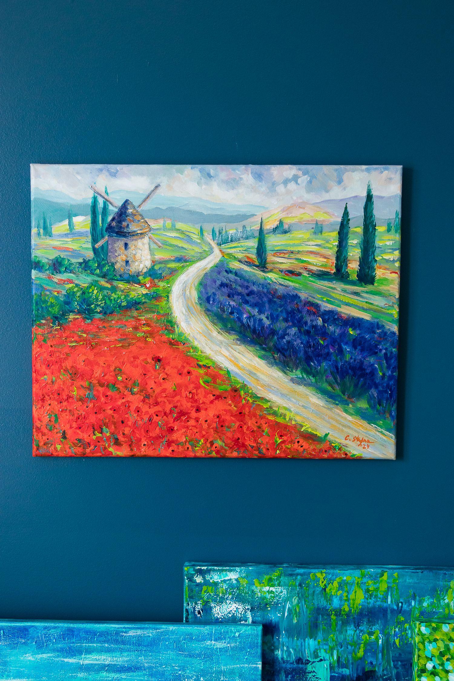 Mulino a vento tra campi di papaveri e lavanda, Pittura, Acrilico su Tela in vendita 1