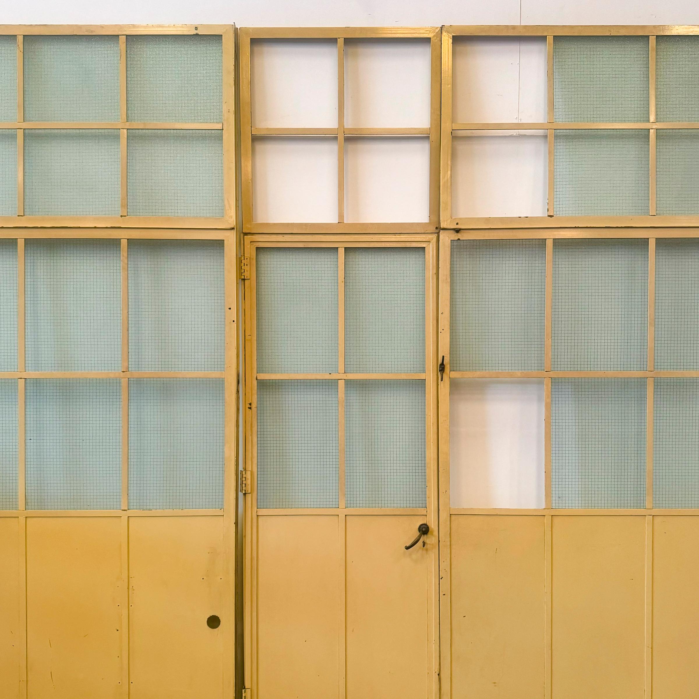 Schermo divisorio Crittle Window - 340,5cm x 287cm in vendita 3