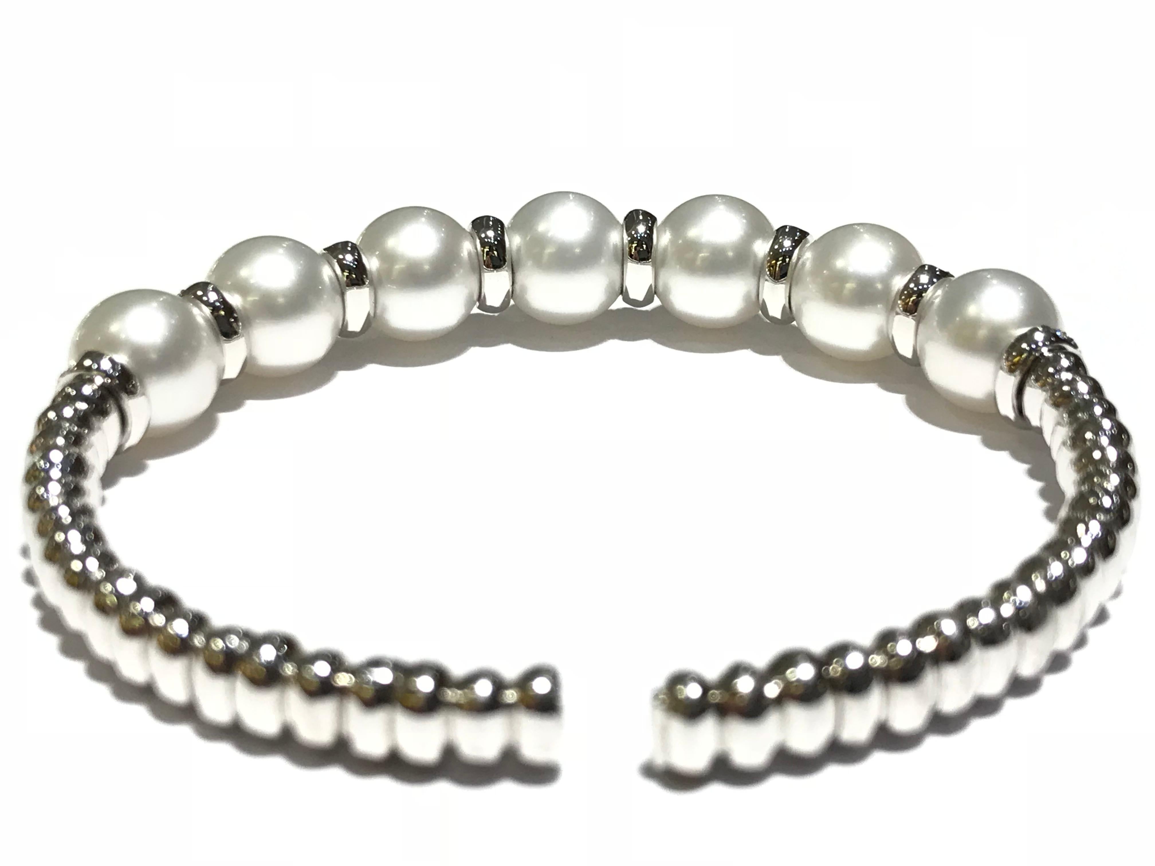 Round Cut Crivelli 18 Karat White Gold Bangle with Pearls and Diamonds For Sale