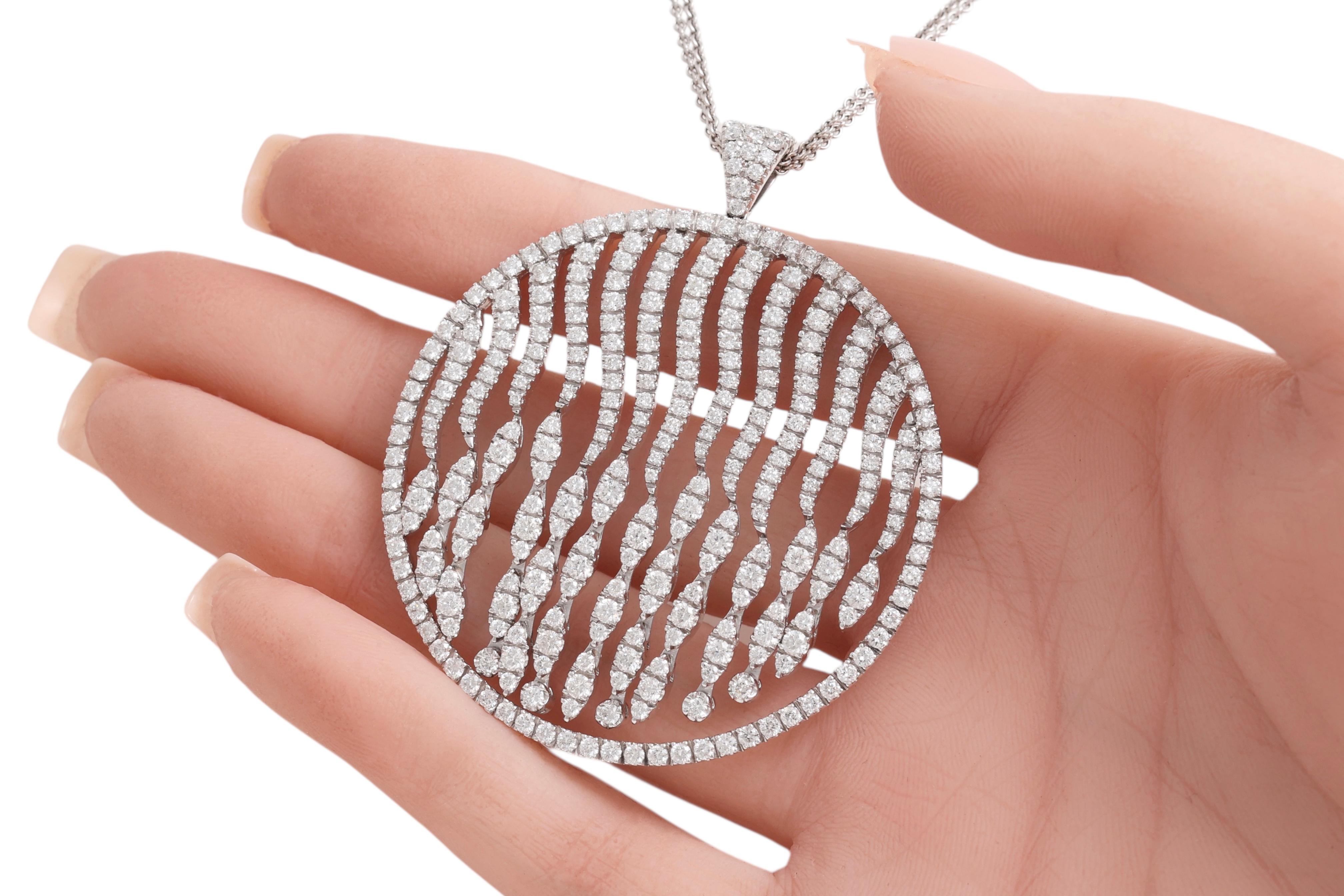 Crivelli Collier pendentif en or blanc 18 ct avec diamants et pièces mobiles en vente 6