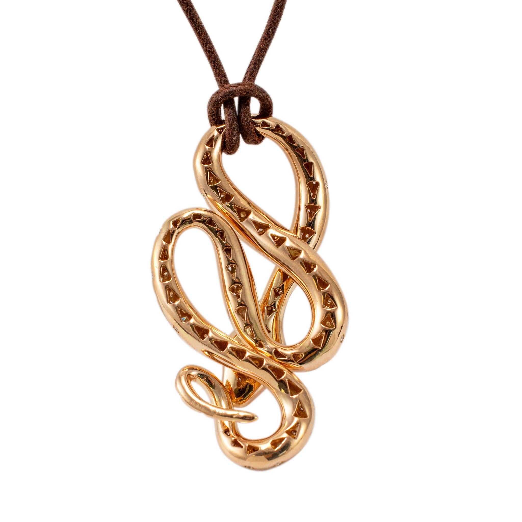 Collana con ciondolo a forma di serpente con diamanti incastonati in oro rosa 18 carati di Crivelli in vendita 2