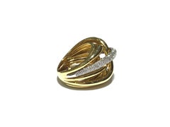 Crivelli Cross over ring in 18 kt y/g with pave diamonds 0.93ct VS clarity EF c